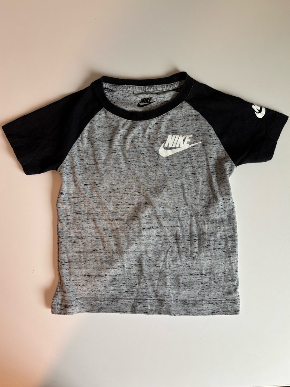 Nike Toddler Boys Baseball Style T-Shirt Heather Gray & Black Size 3T Play Sport